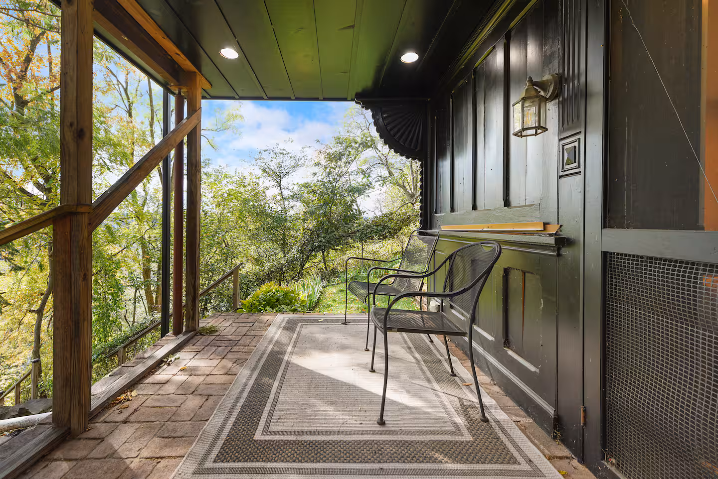 Cliffside Mansion - Photo 18